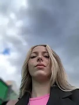 Entertain your itch for girls livestreamers with our collection of stunning models, skilled in the art of temptation and delight.