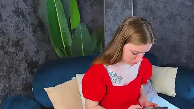 Lori_Shannon from StripChat is Freechat