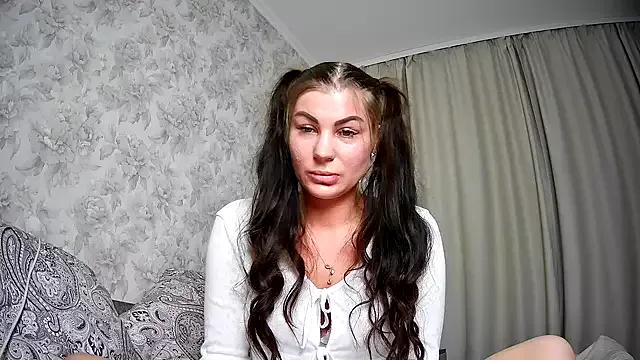 Lorimaya from StripChat is Freechat
