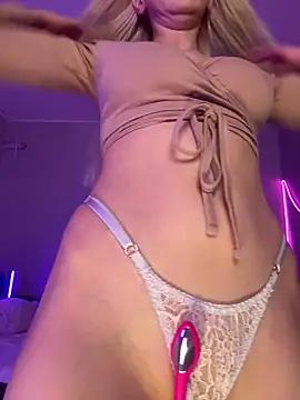 Entertain your itch for girls livestreamers with our collection of stunning models, skilled in the art of temptation and delight.