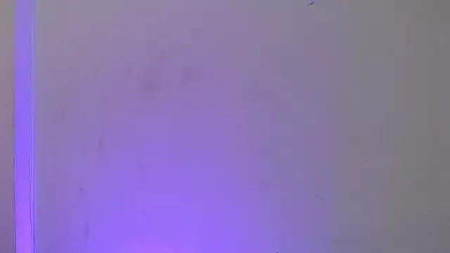 loves_couple_sex from StripChat is Freechat