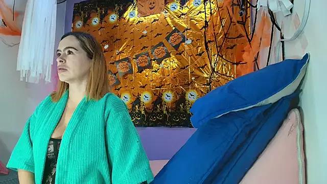 Entertain your itch for girls livestreamers with our collection of stunning models, skilled in the art of temptation and delight.