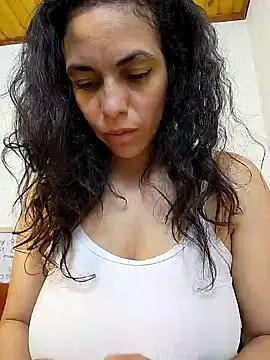 LUCI_LOVE webcams show profile image 