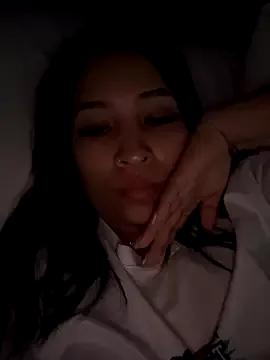 Lucia_tommy27 from StripChat is Freechat