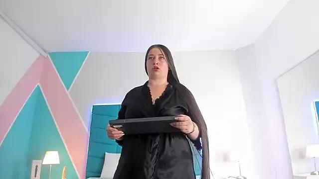 Luciana_brown_ from StripChat is Freechat