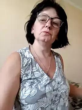 lucky_Alina from StripChat is Freechat