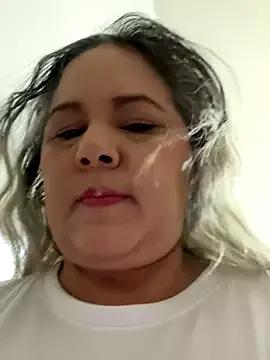 Lucy_Milf_474 from StripChat is Freechat