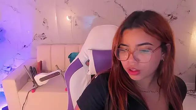 Entertain your itch for girls livestreamers with our collection of stunning models, skilled in the art of temptation and delight.