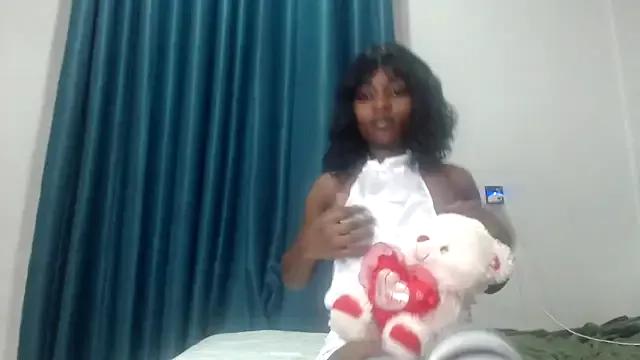 Lucy_Wyild from StripChat is Freechat