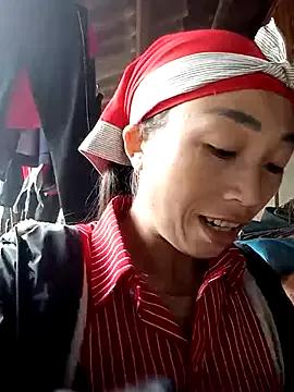 Entertain your itch for girls livestreamers with our collection of stunning models, skilled in the art of temptation and delight.