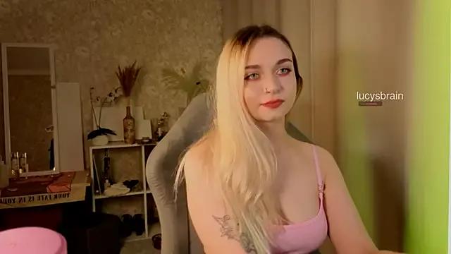 Lucyinthesheets from StripChat is Freechat