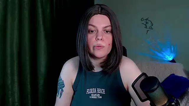 lucywmiller_ from StripChat is Freechat