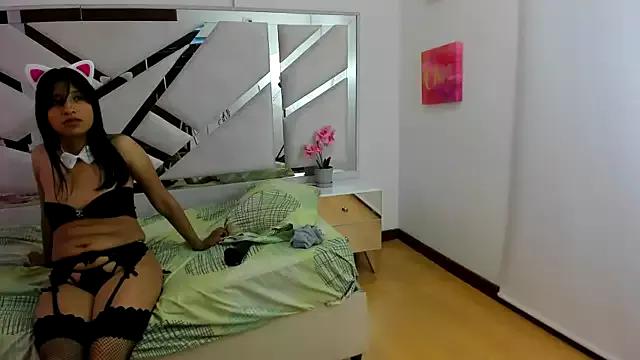 Luisa_BloomXXX from StripChat is Freechat