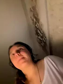 Luisaa_rosee from StripChat is Freechat