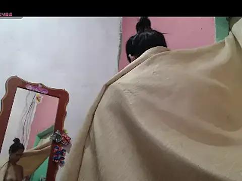 Luna-emma from StripChat is Freechat