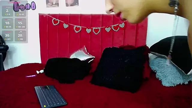 luna1_stg from StripChat is Freechat