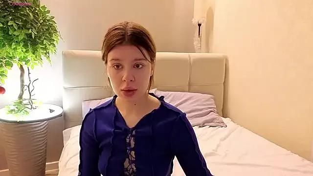 Luna_and_Stella from StripChat is Freechat