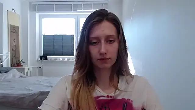 LUNA_delight from StripChat is Freechat