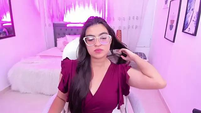 Entertain your itch for girls livestreamers with our collection of stunning models, skilled in the art of temptation and delight.