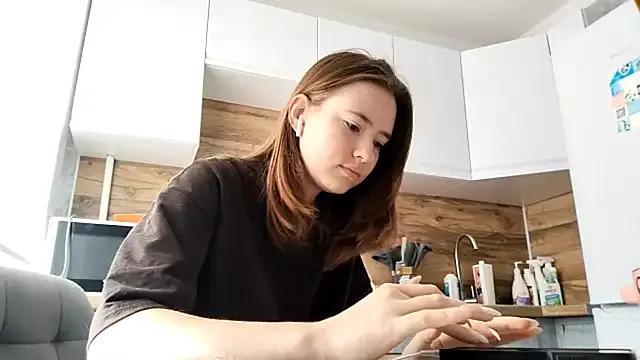 LUNA_KLEIN from StripChat is Freechat