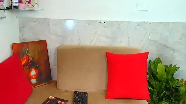 Luna_logan from StripChat is Freechat