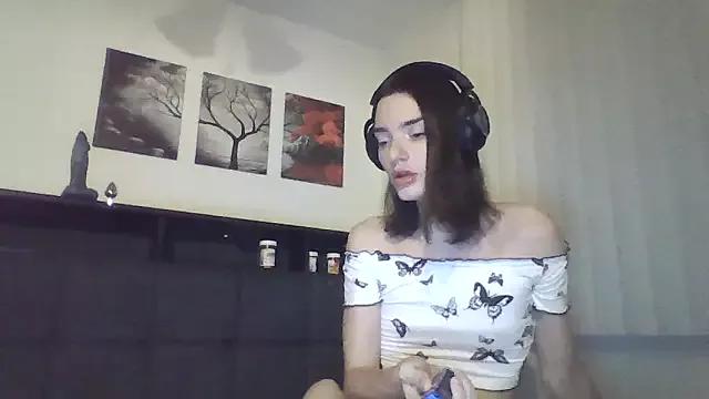 Luna_Samosienko from StripChat is Freechat