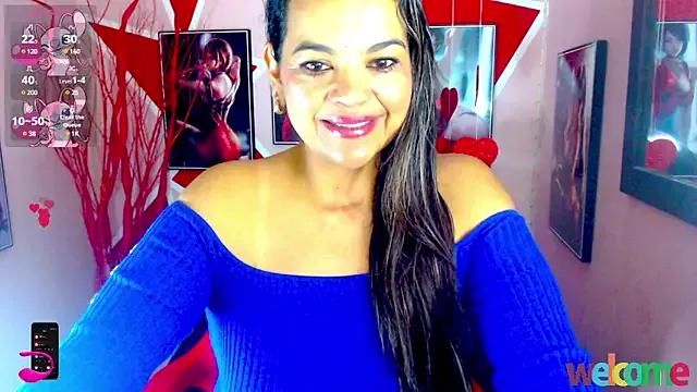 luna_seduce from StripChat is Freechat