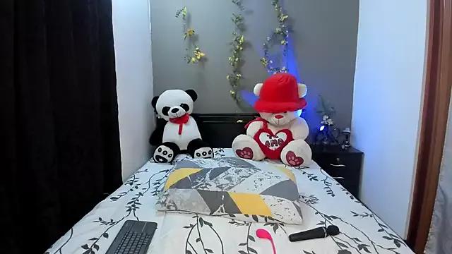 lunaa_mayerr from StripChat is Freechat