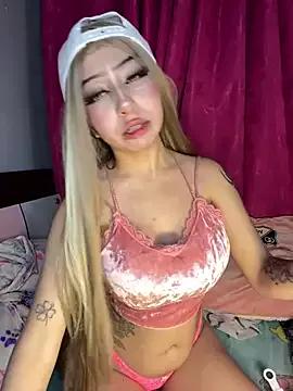 Entertain your itch for girls livestreamers with our collection of stunning models, skilled in the art of temptation and delight.