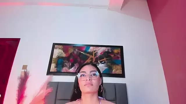 LunaAspen_ from StripChat is Freechat