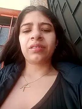 lunaBloom1 from StripChat is Freechat