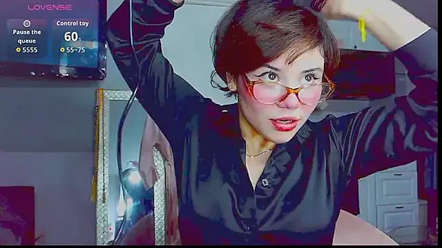 Entertain your itch for girls livestreamers with our collection of stunning models, skilled in the art of temptation and delight.