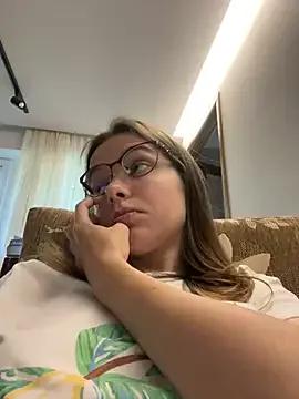 lunarbunny25 from StripChat is Freechat