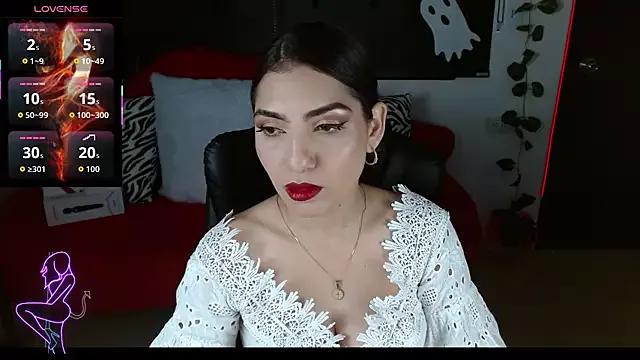 LunaSub69_ from StripChat is Freechat