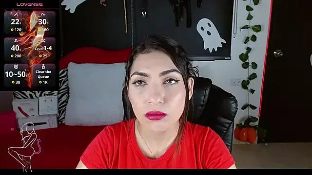 LunaSub69_ from StripChat is Freechat