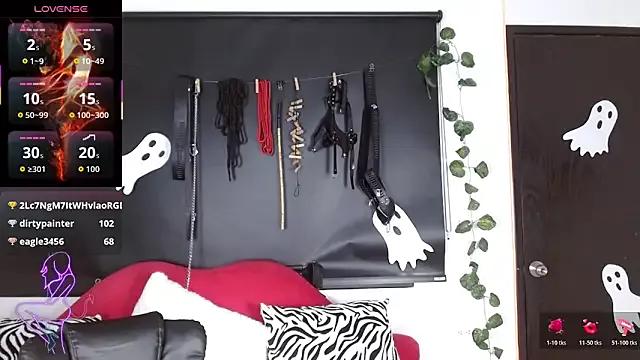 LunaSub69_ from StripChat is Freechat