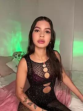 Entertain your itch for girls livestreamers with our collection of stunning models, skilled in the art of temptation and delight.