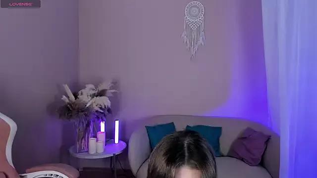 LunaVeil from StripChat is Freechat