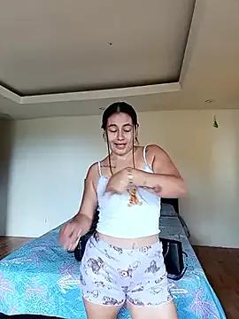 Lunavexa from StripChat is Freechat