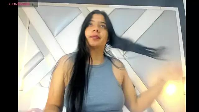 LUNAWILD_VC from StripChat is Freechat