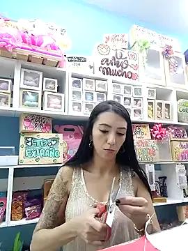 Photos of LunaZambrano from StripChat is Freechat