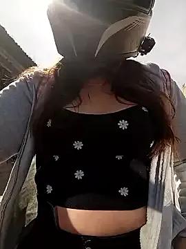 Lunna_azul from StripChat is Freechat
