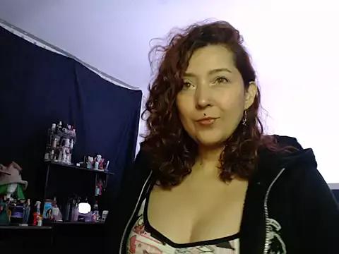 Luz_delunaa from StripChat is Freechat