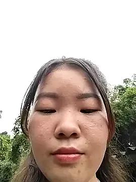 lylylove from StripChat is Freechat