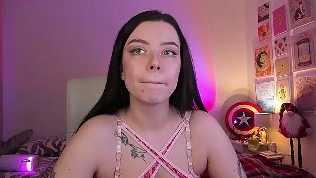 MaddieSinss from StripChat