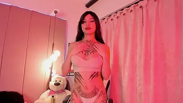 Maddy_Beell from StripChat is Freechat
