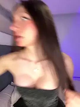 Maddy_Jones from StripChat is Freechat