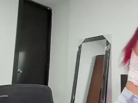 Maddy_Mills from StripChat is Freechat