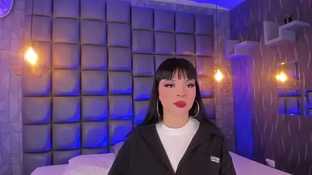maddy_walker from StripChat is Freechat