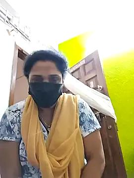 Madhubala_Desii from StripChat is Freechat